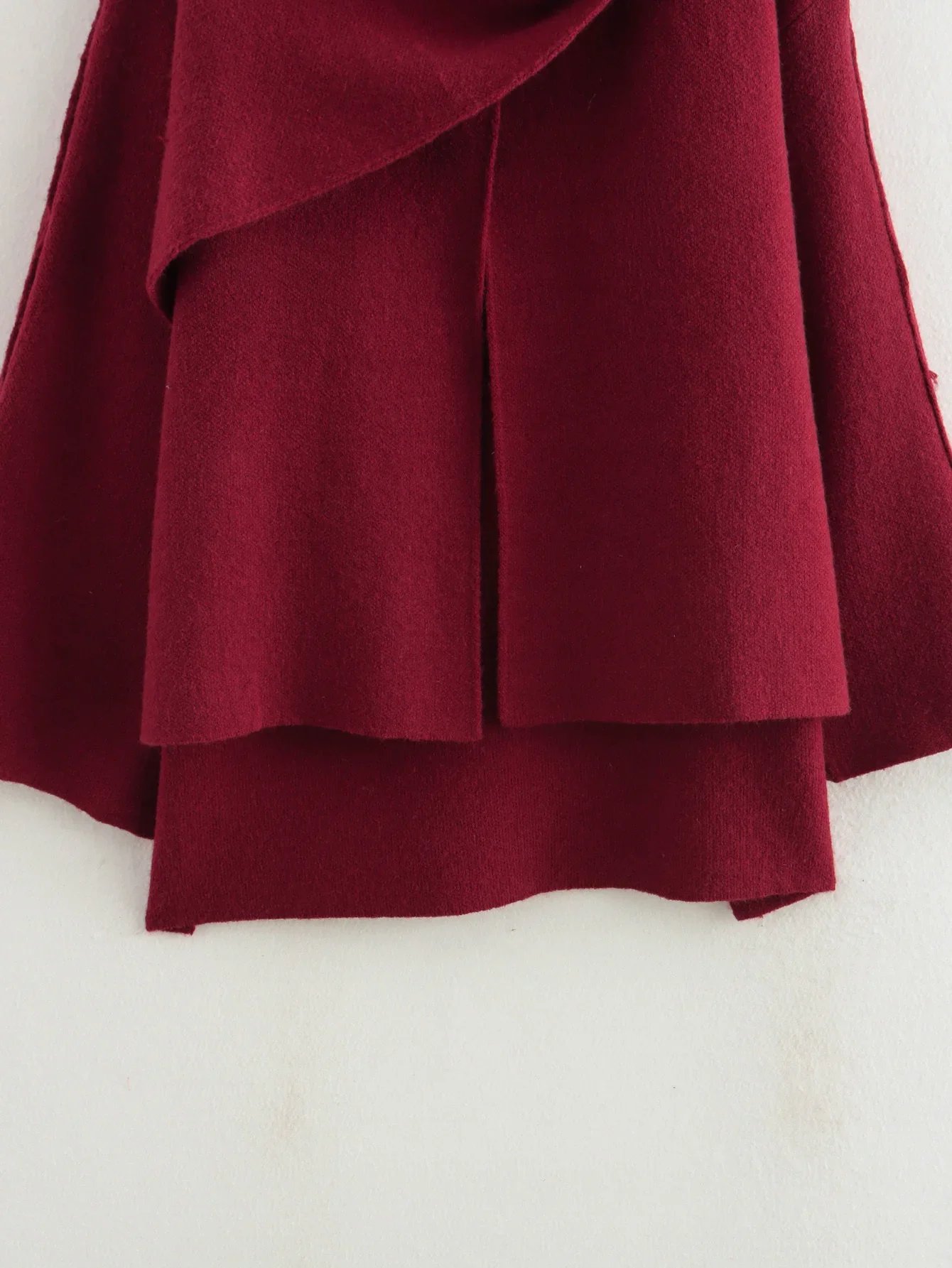 Ladies Autumn Winter Jacket – Oversize Knitted Coat with Elegant Asymmetric Scarf Design